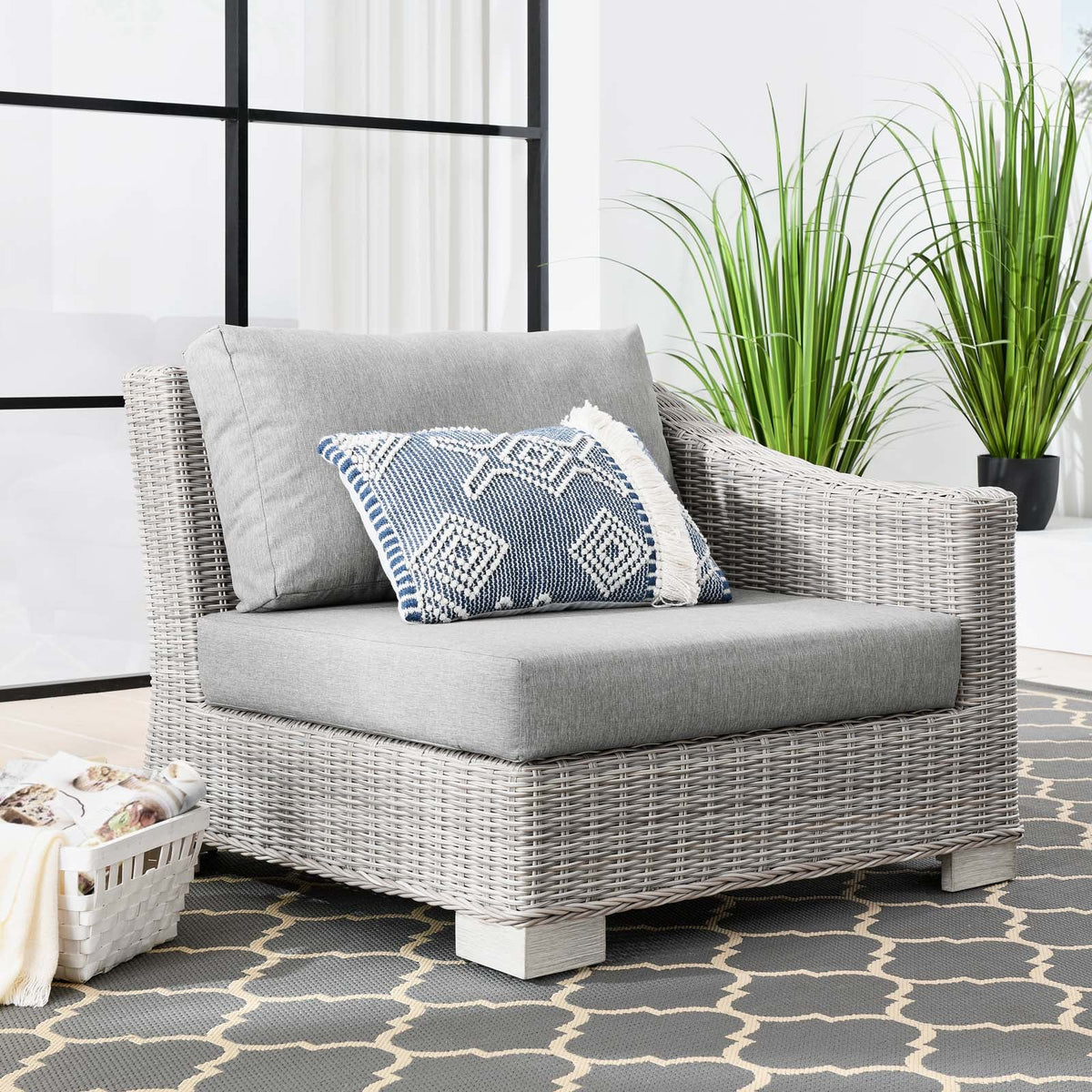 Conway Outdoor Patio Wicker Rattan Right-Arm Chair Modway Model: eei-4846