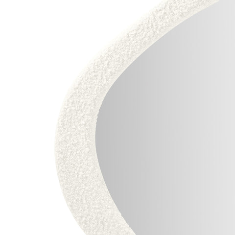 Klaryss Boucle Triangular Mirror Model: TOV-C68852