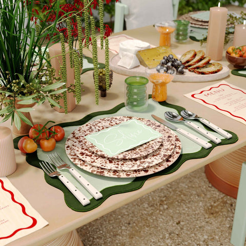 Scalloped Edge Olive Green Cotton Placemat - Set of 4 Model: TOV-T18679