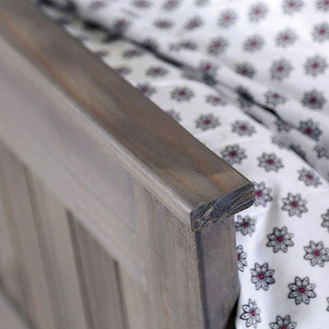 Rockwall Bed Model Am7973-Queen Bed By Furniture Of America 