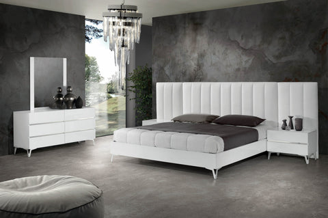 Nova Domus Angela Italian Modern White Eco Leather 4 Piece Bedroom Set And Wings Model VGACANGELA-4PC-SET-WINGS
