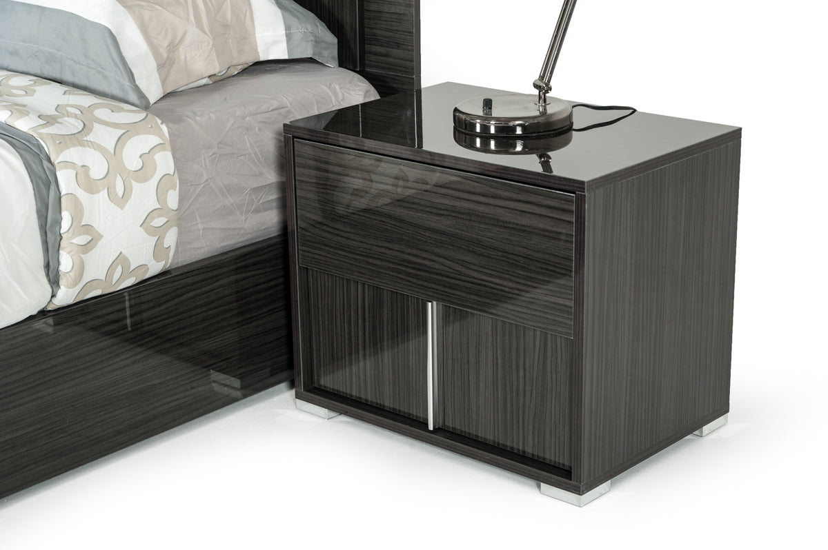 Modrest Ari Italian Modern Grey Nightstand Model VGACARI-NS