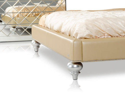 Monica Modern Champagne Leather Bed Model VGUNAW227-180