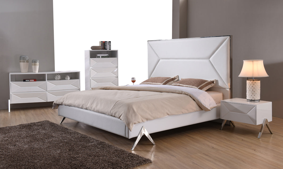 Eastern King Modrest Candid Modern White Bedroom Set Model VGVCBD1109-SET-EK