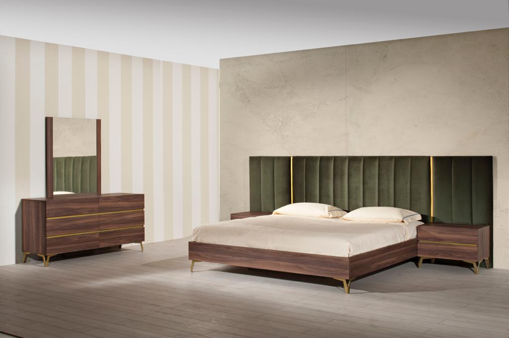 Eastern King Nova Domus Calabria Modern Walnut & Green Velvet Bedroom Set Model VGACCALABRIA-SET-EK