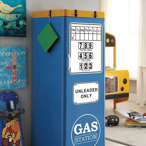 PETRO CLOSET