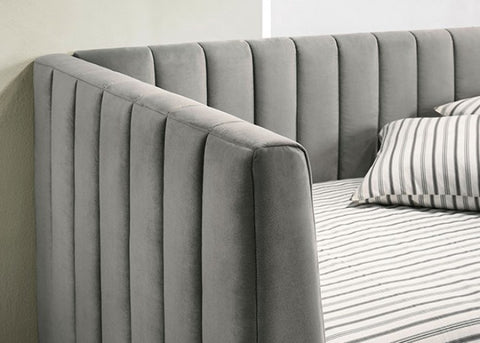 NEOMA DAYBED