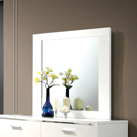 CARLIE MIRROR