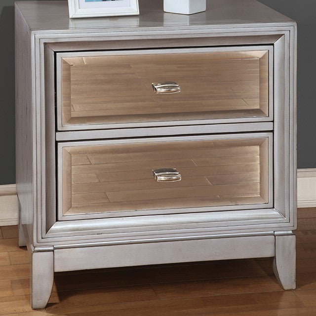 GOLVA NIGHT STAND
