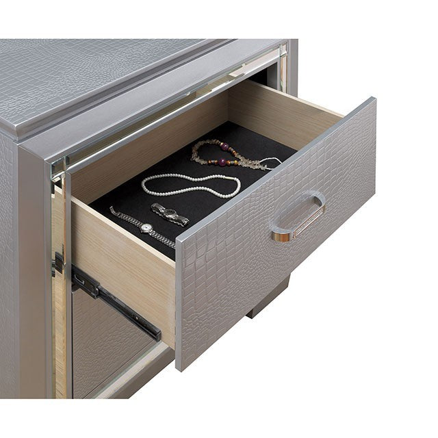 Bellanova Bed Model Cm7979Sv-E.King Bed By Furniture Of America 