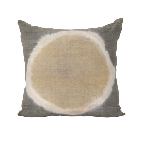 Laire Flower Grey Dye Pillow
