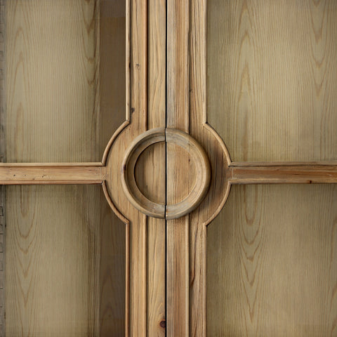 Cordova Medium Brown Wash Vitrine