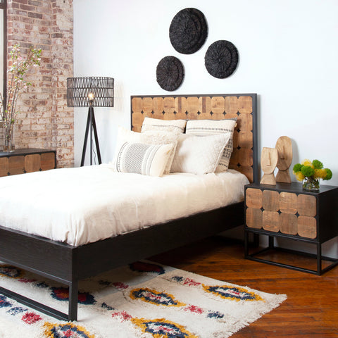 Nellie Sealed Natural Wood with Ebony Base and Black Metal Bed