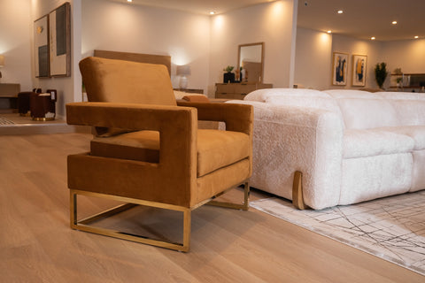 Modrest Edna Camel Velvet & Gold Accent Chair Model VGRHRHS-AC-201-BRN-CH