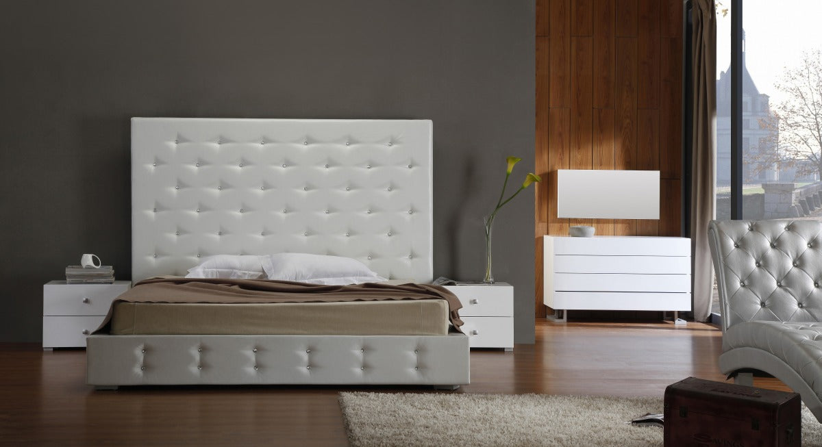 Elbrus White Modern Leather Platform Bed Model VGKCELBRUS-WHT