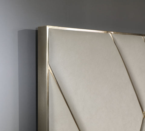 Modrest Eldora Glam Beige Velvet And Brushed Brass Bed Model VGVCBD1900-19