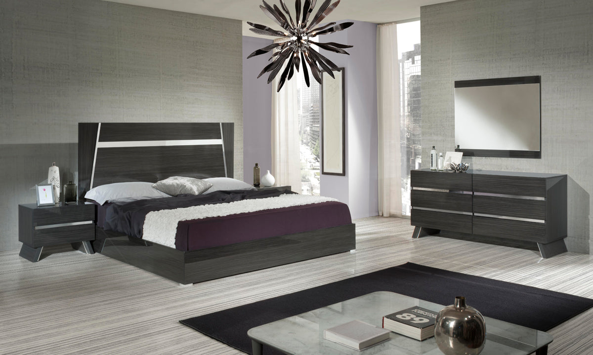 Eastern King Nova Domus Emporio Italian Modern Grey Bedroom Set