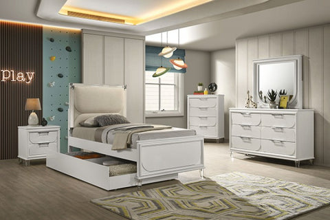LAREINA DRESSER