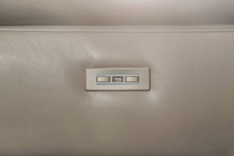 BALDERICO POWER LOVESEAT