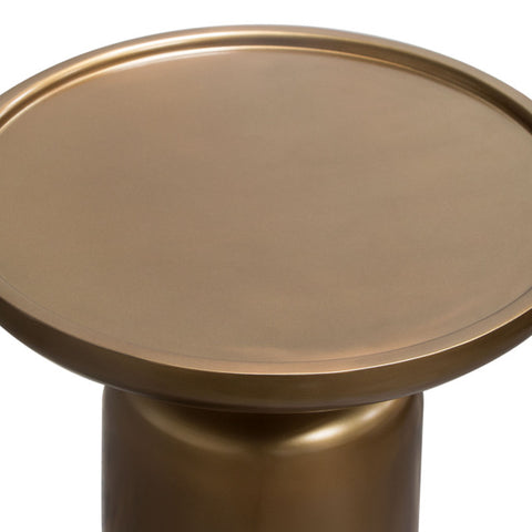 Mesa Round Pedestal Accent Table in Gold Finish By Diamond Sofa