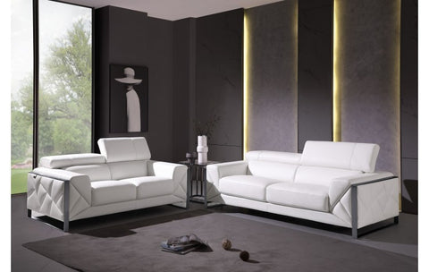 903 DivanItalia White Sofa and Loveseat Set – Top Grain Italian LeatherModel:  903-WHITE-2PC