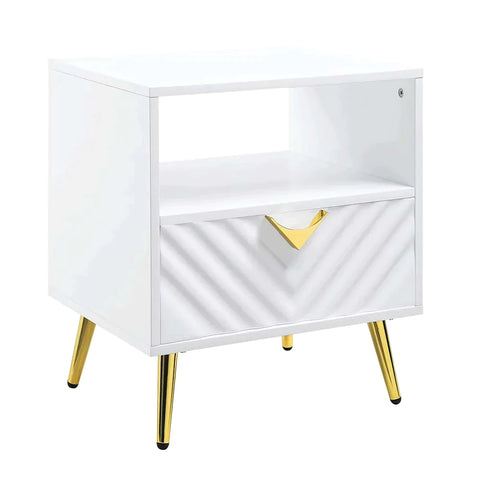 Gaines White High Gloss Finish End Table Model LV01140 By ACME Furniture