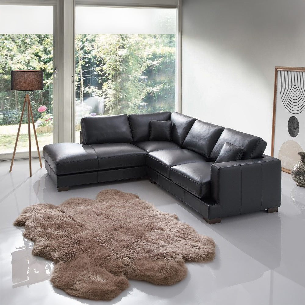 Geralyn Sectional Sofa W/2 Pillows