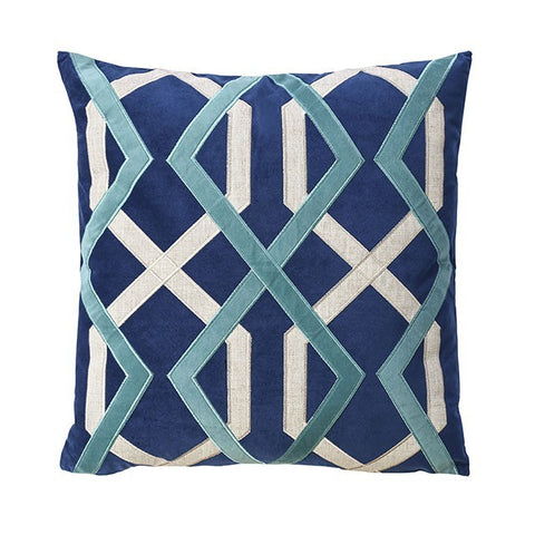 BEA THROW PILLOW