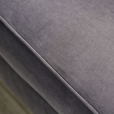 ANTOINETTE LOVESEAT