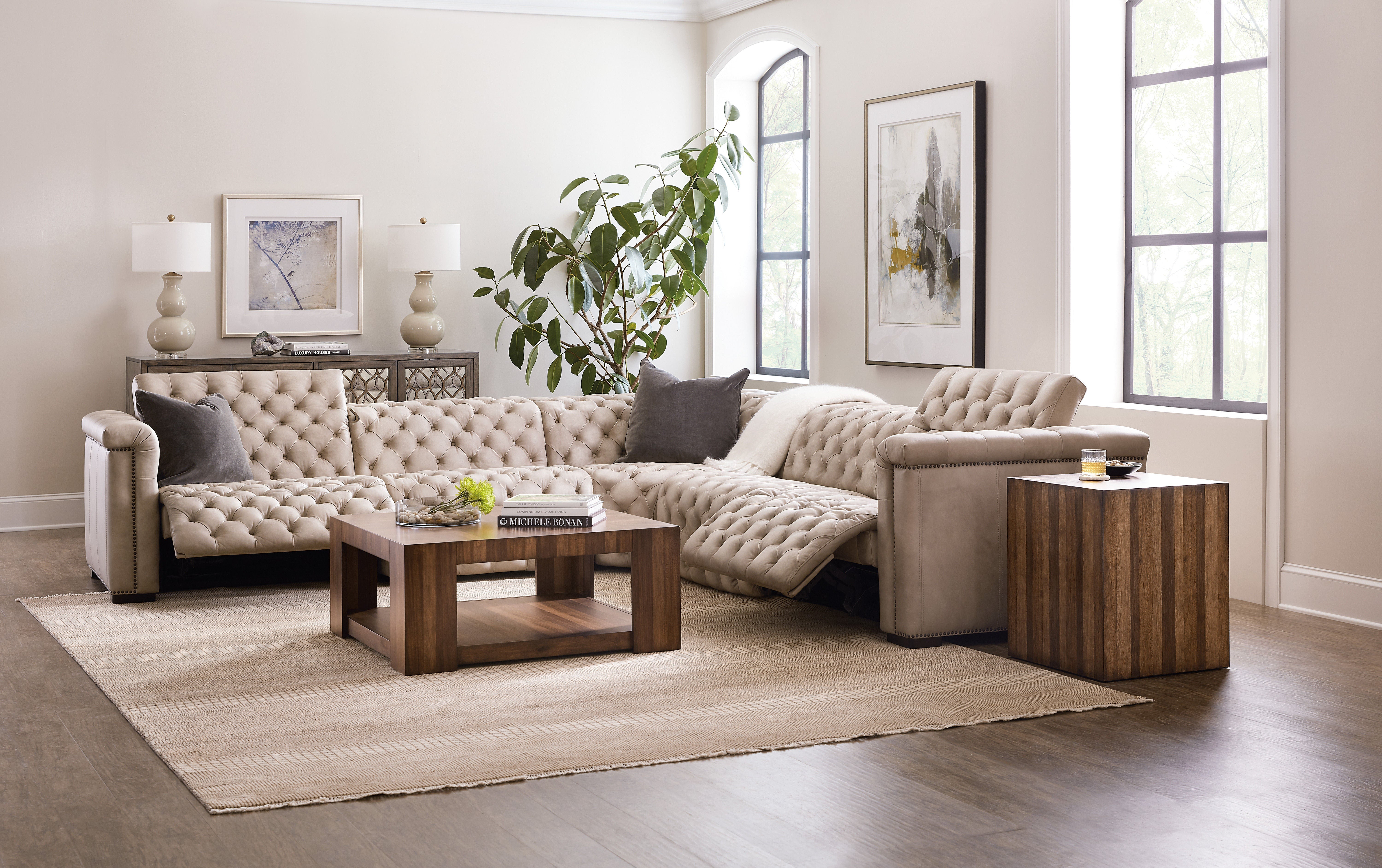 Hooker Furniture Living Room Savion Grandier 5-Piece Power HR Sectional w/2 Power Recline