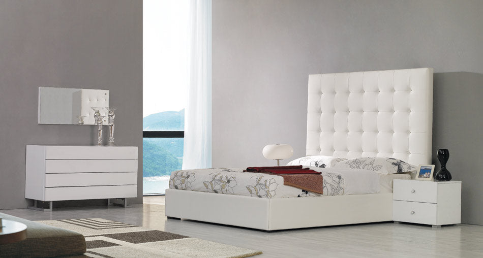 Modrest Lyrica White Leatherette With Crystals Bed Model VGKCLYRICAWHT-CRY