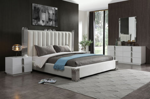 Modrest Token Queen Modern White & Stainless Steel Bed Model VGVCBD815-WHT-BED-Q