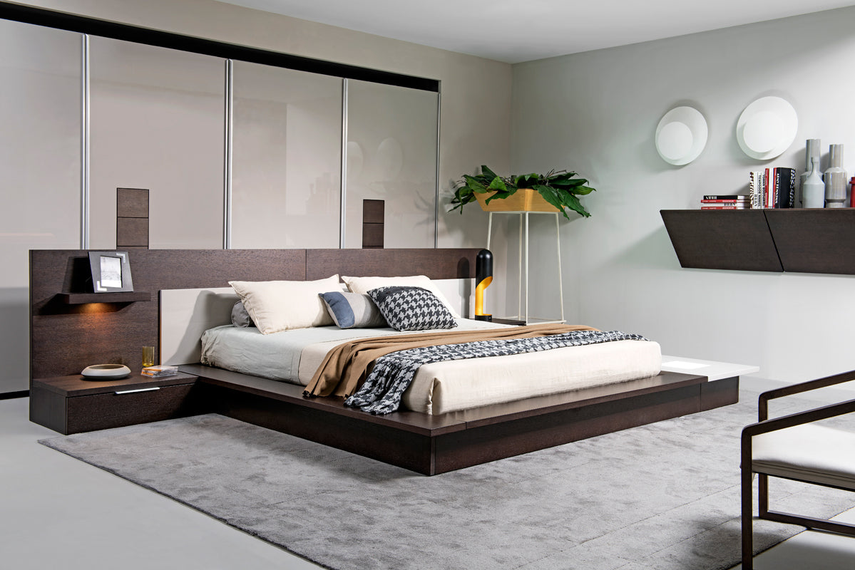 California King Modrest Torino Contemporary Brown Oak & Grey Platform Bed With Lights Model VGWCSB-B03-BRNGRY-CK