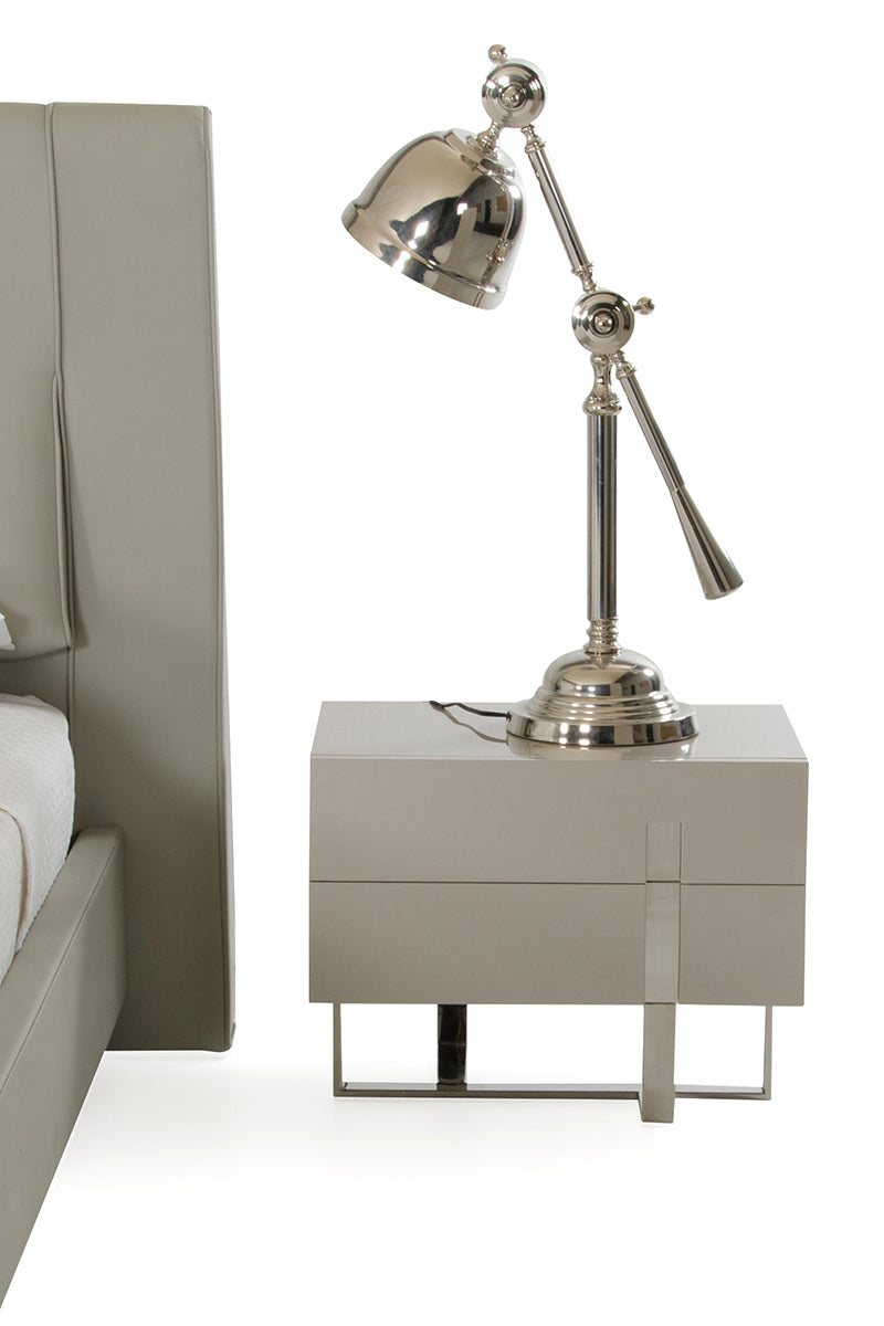Modrest Walker Modern Silver Table Lamp Model VGKRKM602T